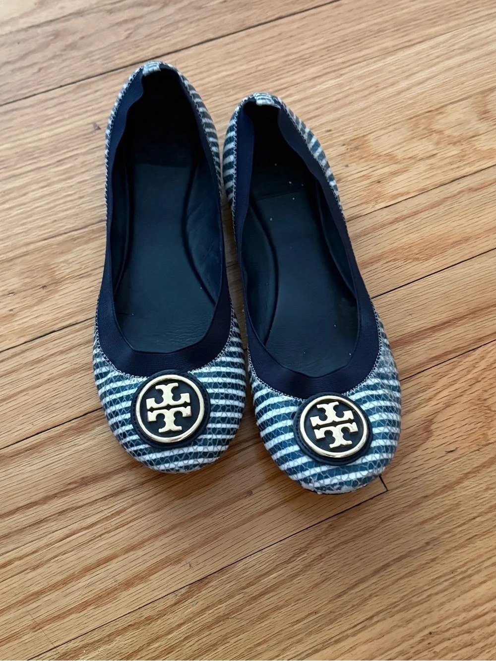 TORY BURCH leather navy blue & Caroline white stripe ballet flat, 9